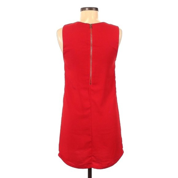 Oliviaceous Sleeveless Shift Dress - Picture 5 of 5